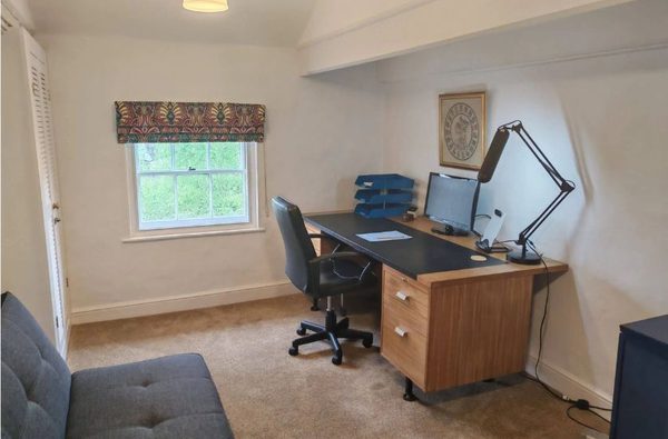 010 farthing green holiday apartments