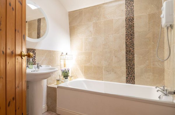 010 tunstead cottages