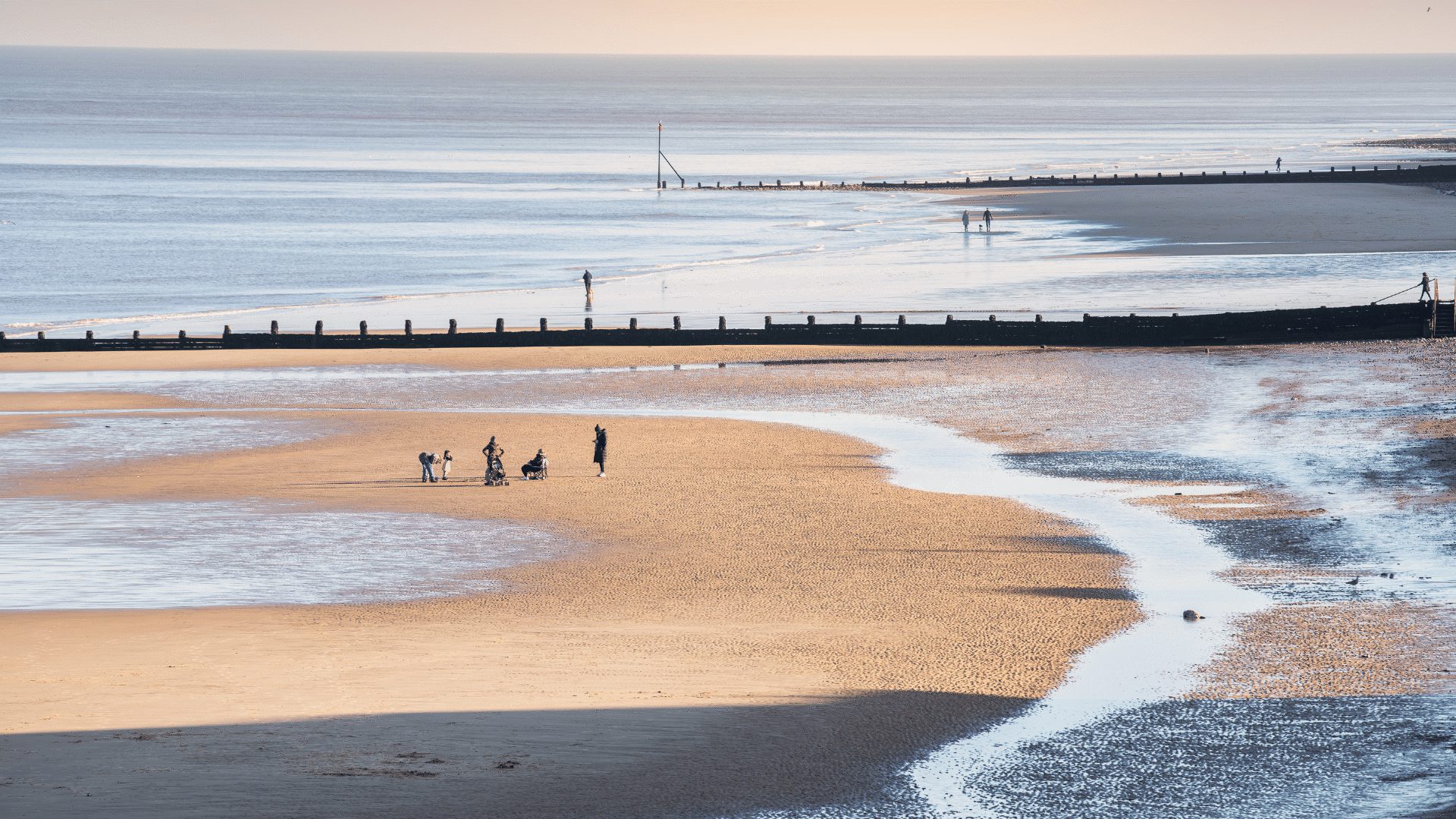 1920 1080 Cromer beach 1