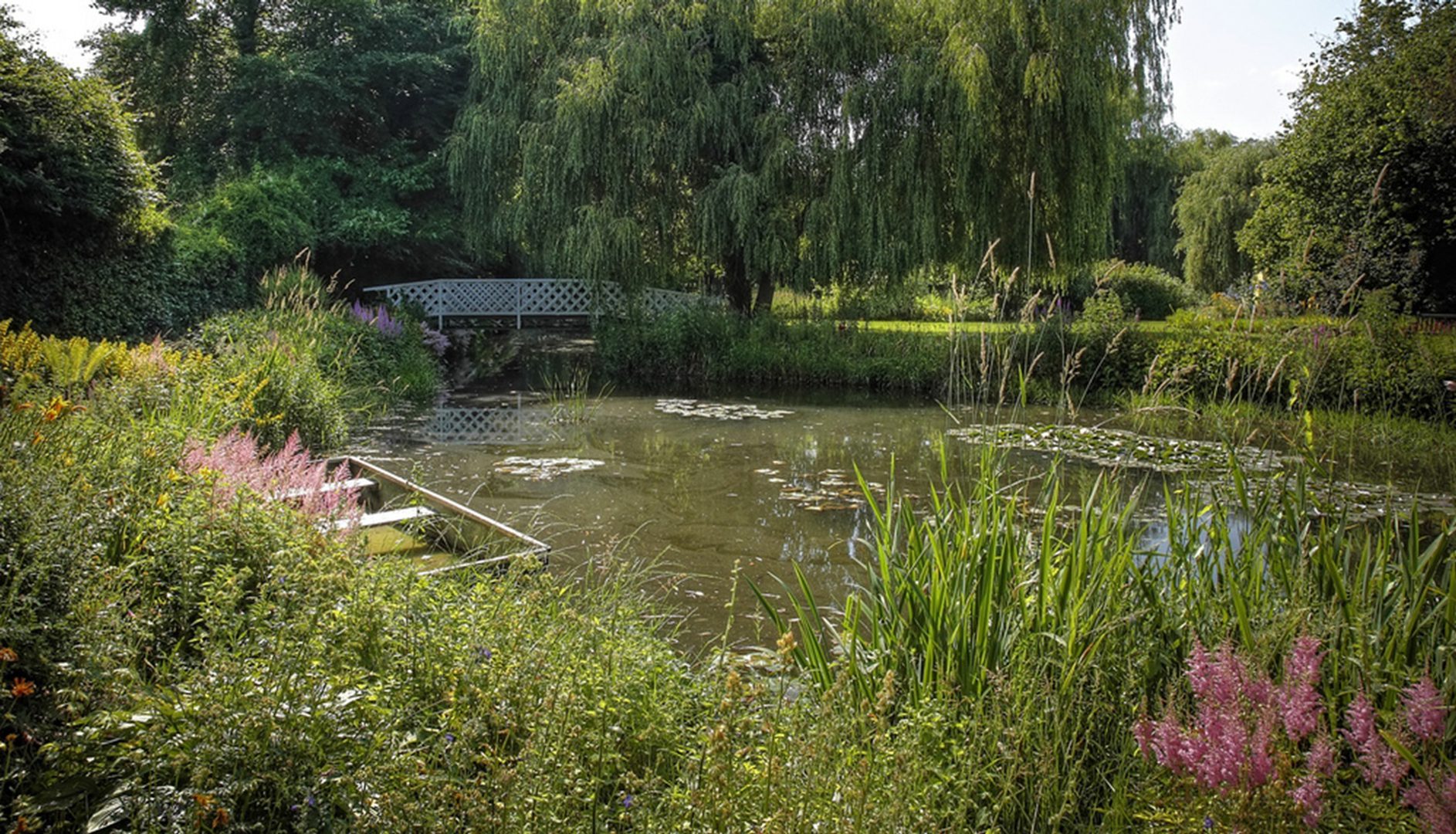 1920 1080 Gooderstone Water Garden 1