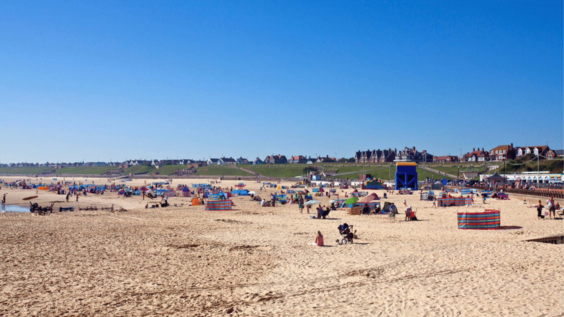 1920 1080 Gorleston beach