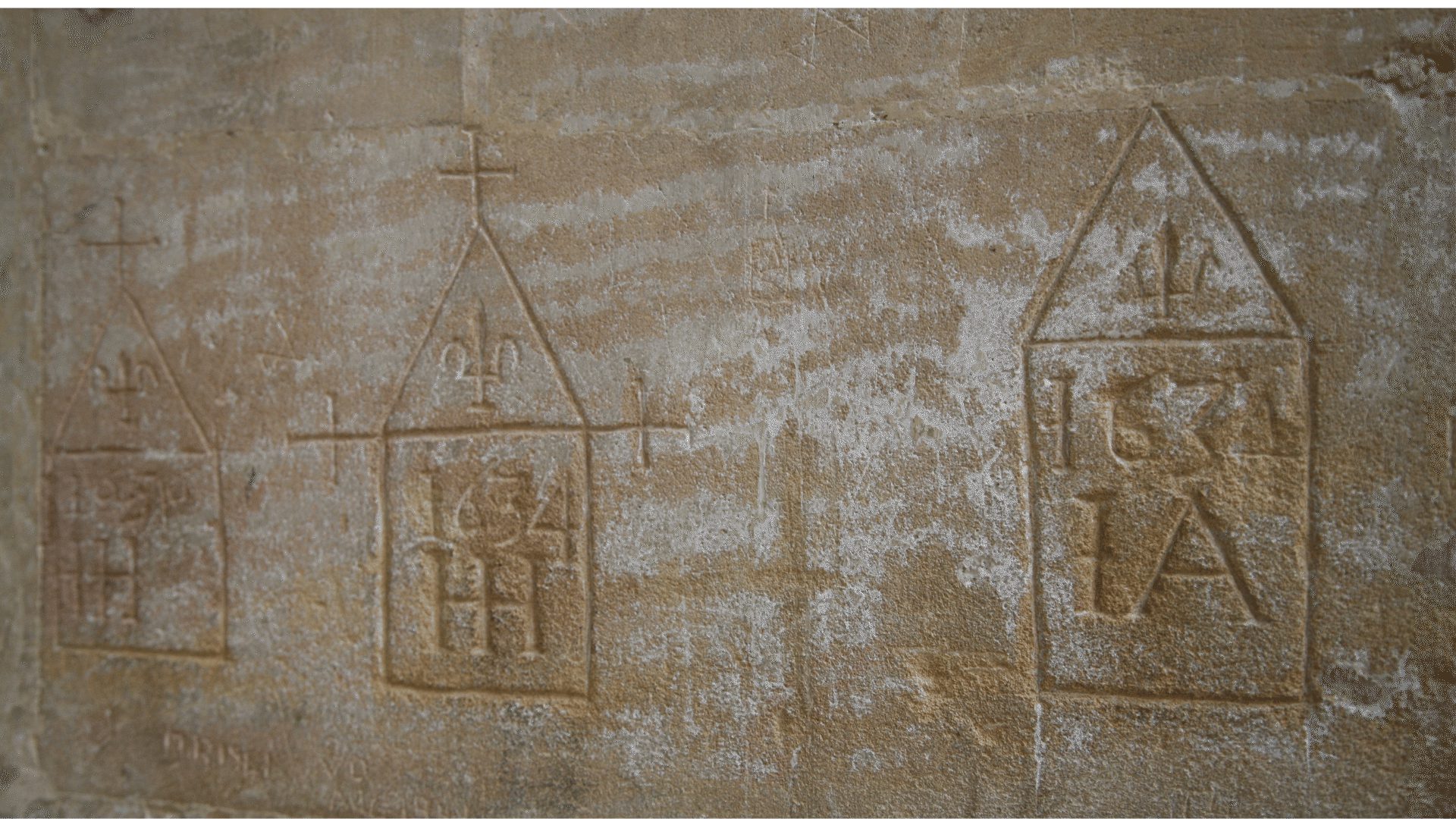 1920 1080 Norwich Cathedral graffiti