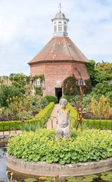1920 900 Felbrigg Hall 7 Walled Garden