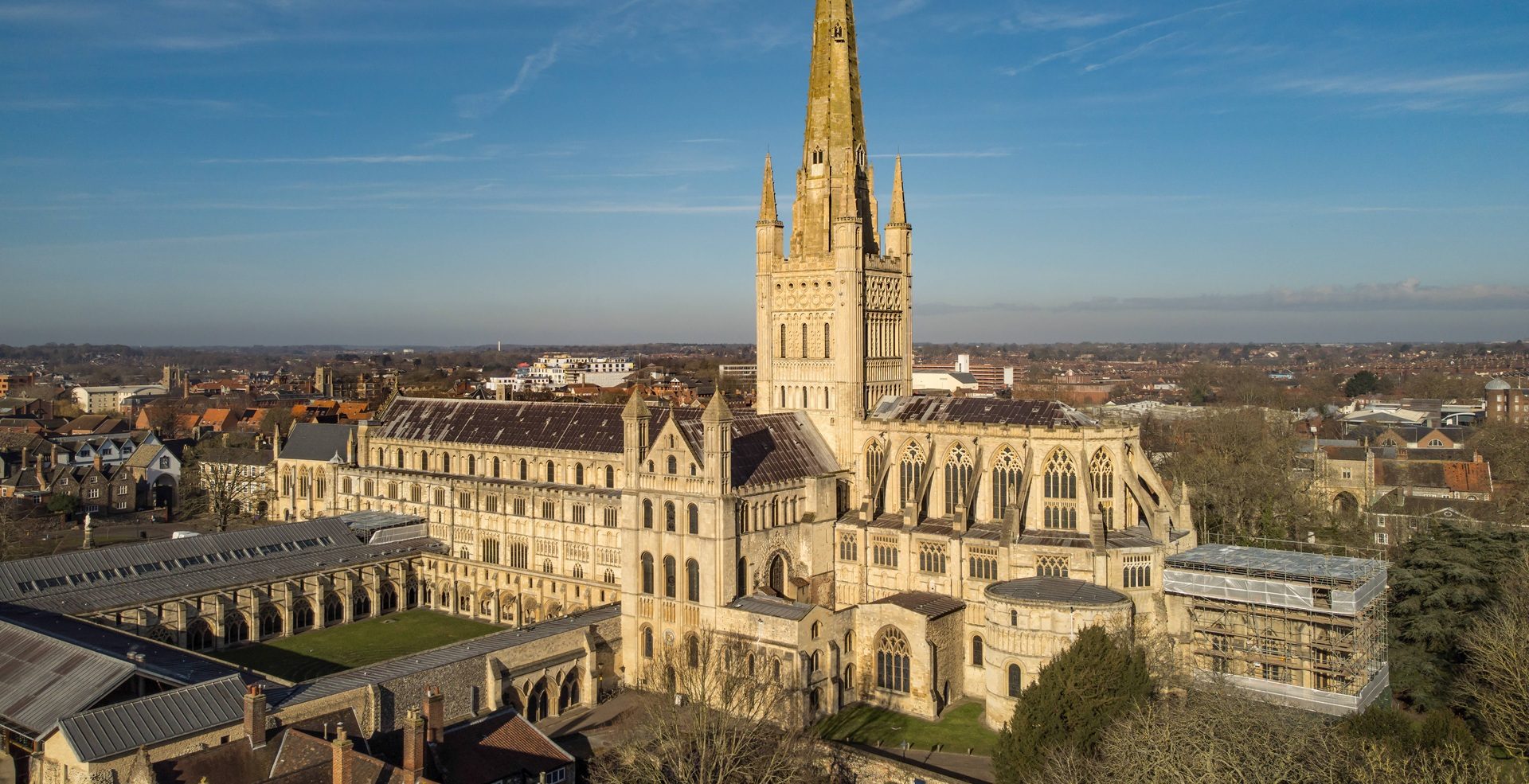 1920 900 Norwich Cathedral 4