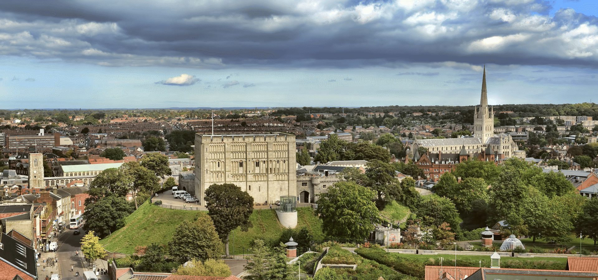 Main image 1920w x 900h px