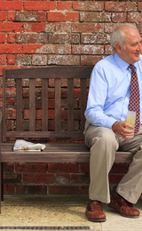 Couple in garden Accessible 1920w x 900h px